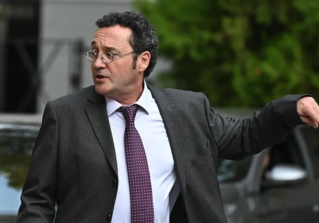 El ex fiscal general del Estado, Álvaro García Ortiz, a su salida del Senado en Madrid. EP / LA VERDAD