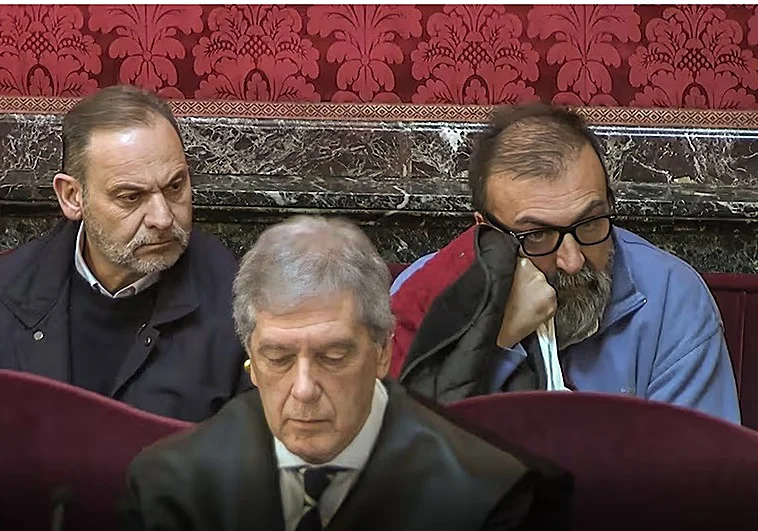 José Luis Ábalos y Koldo García en las cuestiones preeliminares en el Supremo Foto: R.C. / LA VERDAD