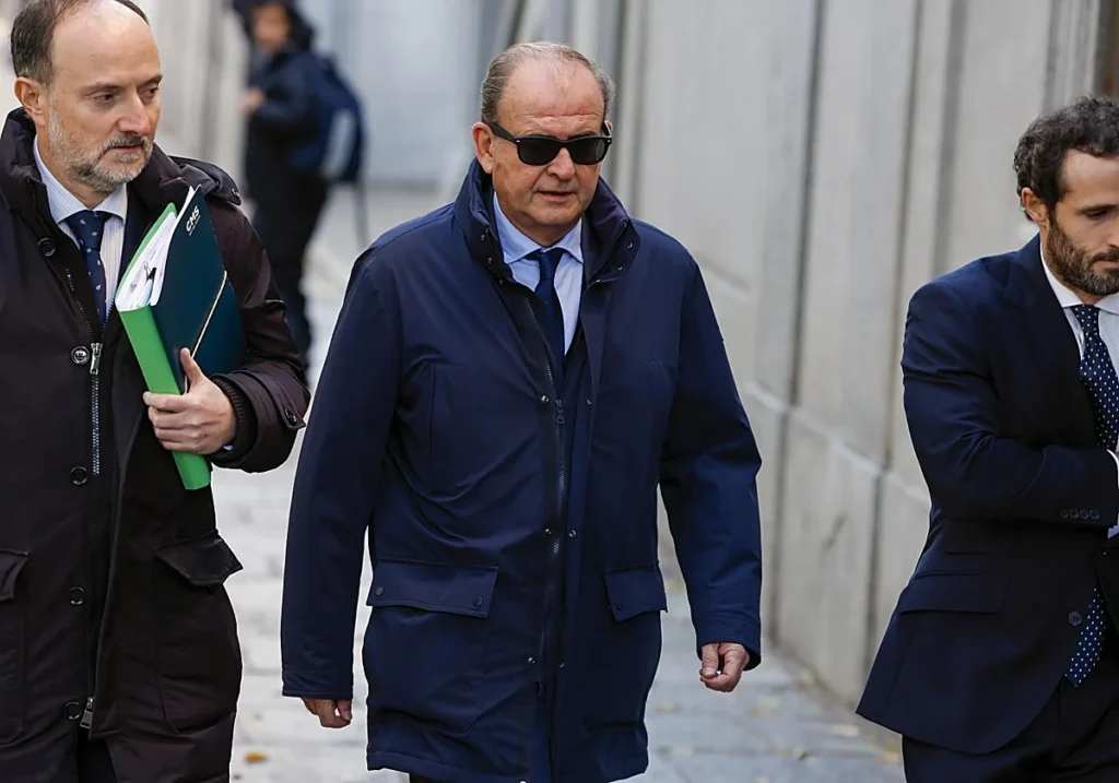 Justo Vicente Pelegrini, exdirector de Construcción de Acciona en España, a su llegada en diciembre pasado al Tribunal Supremo. EFE / LA VERDAD