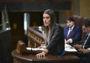 La portavoz de Junts per Catalunya, Míriam Nogueras, en el Congreso de los Diputados.