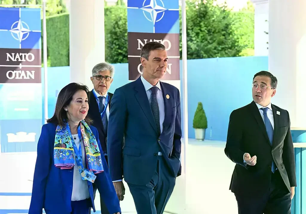 Sánchez llega al Complejo Presidencial de Beştepe, en Ankara, para la cumbre de la OTAN.