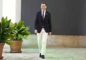 Juanma Moreno, este jueves poco antes de anunciar la composición de su nuevo gobierno.