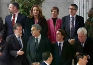 Los expresidentes Rajoy, Zapatero, Aznar y González en el acto de jura de la Constitución de la Princesa de Asturias en 2023