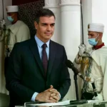 Pedro Sánchez durante su última visita a Argelia, en 2020.